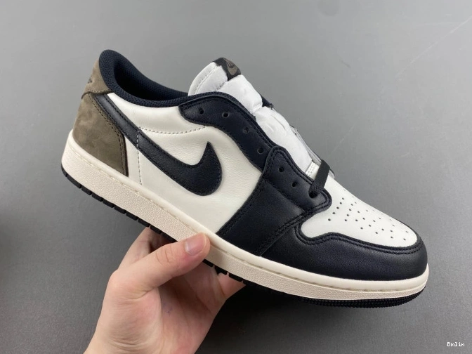 Boostmaster lin Jordan Mocha 1 Low CZ0790-102 Air OG 0730